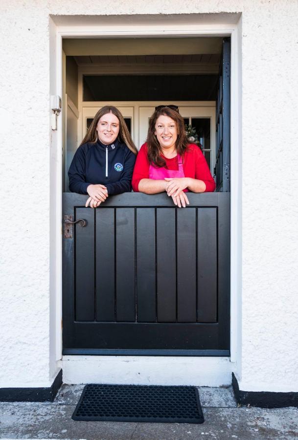 Margaret'S Cottage B&B Ardglass Exterior photo